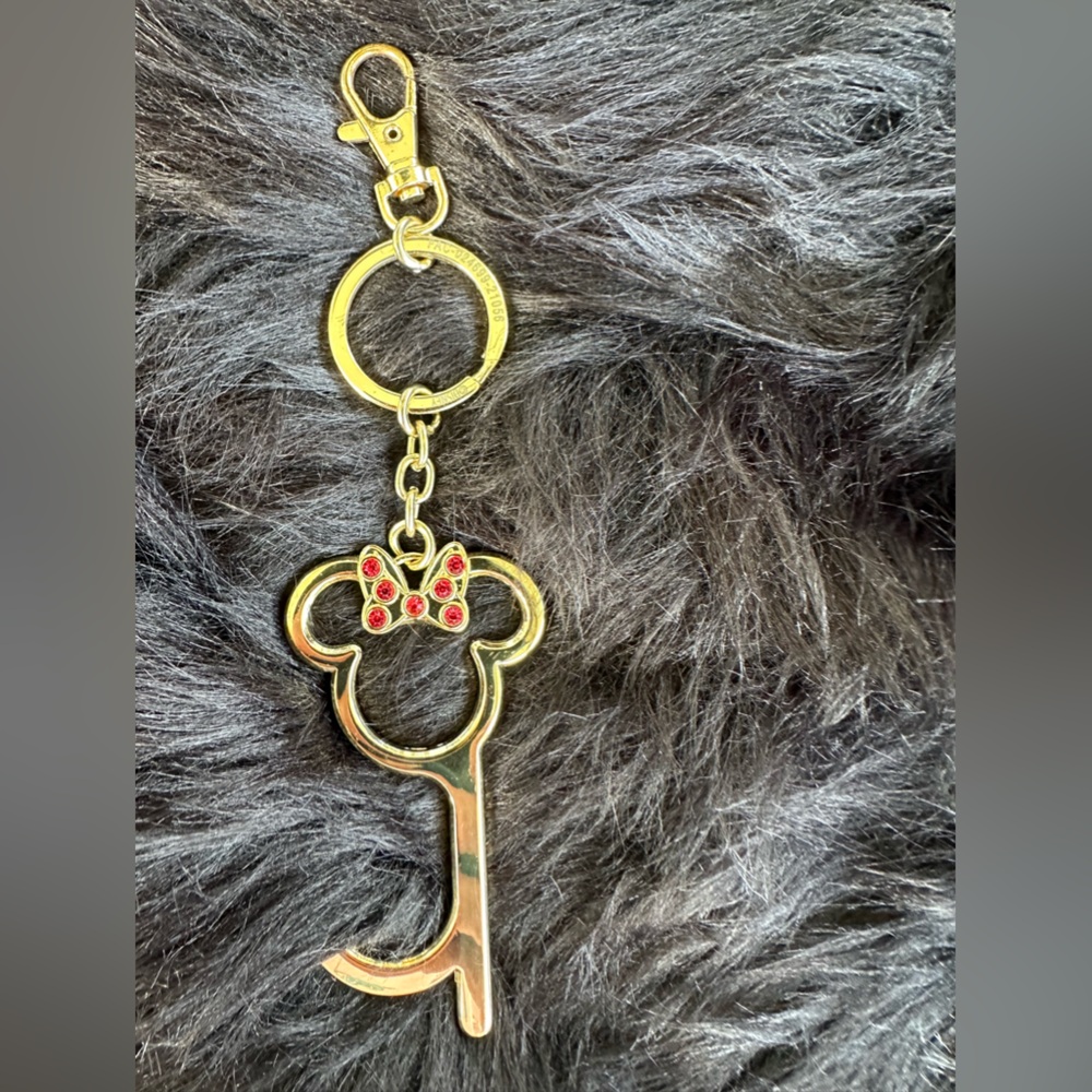 Disney gold minnie mouse key chain